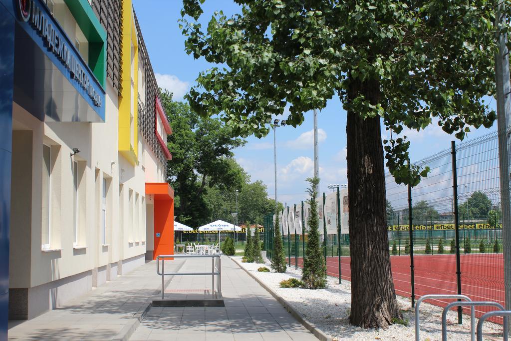 Youth Centre Пловдив Экстерьер фото